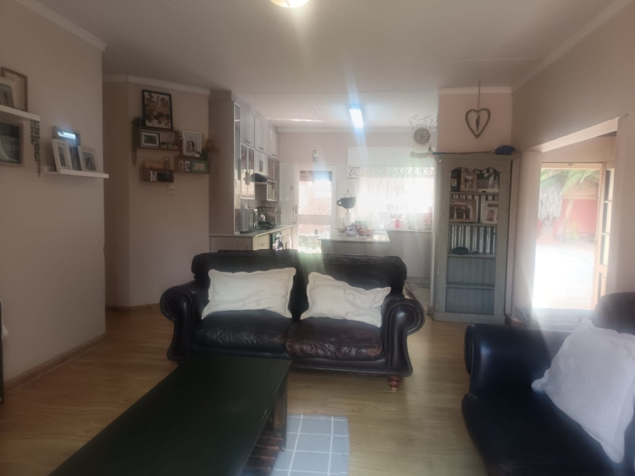 3 Bedroom Property for Sale in Rhodesdene Northern Cape